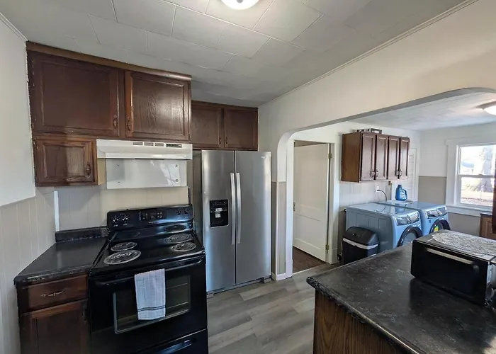 2 Bed/1 Bath In The Center Of Town Дом отдыха *